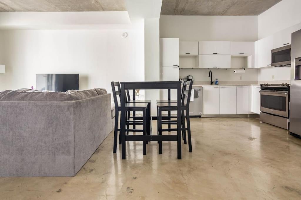 1Br Loft In Downtown With Bay View And Workspace Маями Екстериор снимка